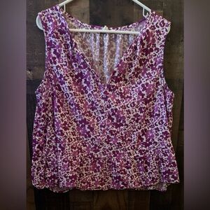 Women’s Sz Large GAP Floral V-Neck Sleeveless Top in Purple and White